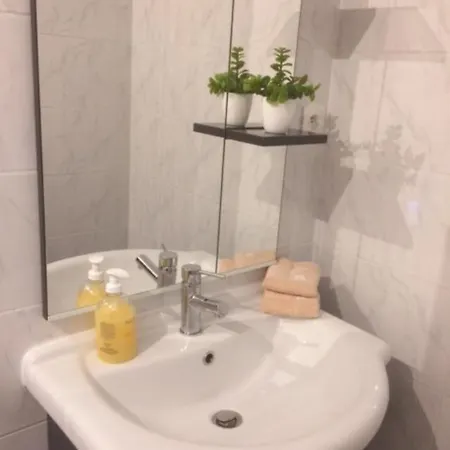 Loft At Besset
